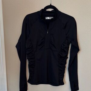 The North Face NWOT Black Women's Quarter Zip Pullover